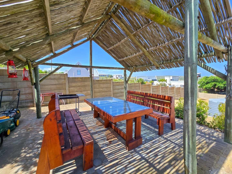 4 Bedroom Property for Sale in Jongensfontein Western Cape